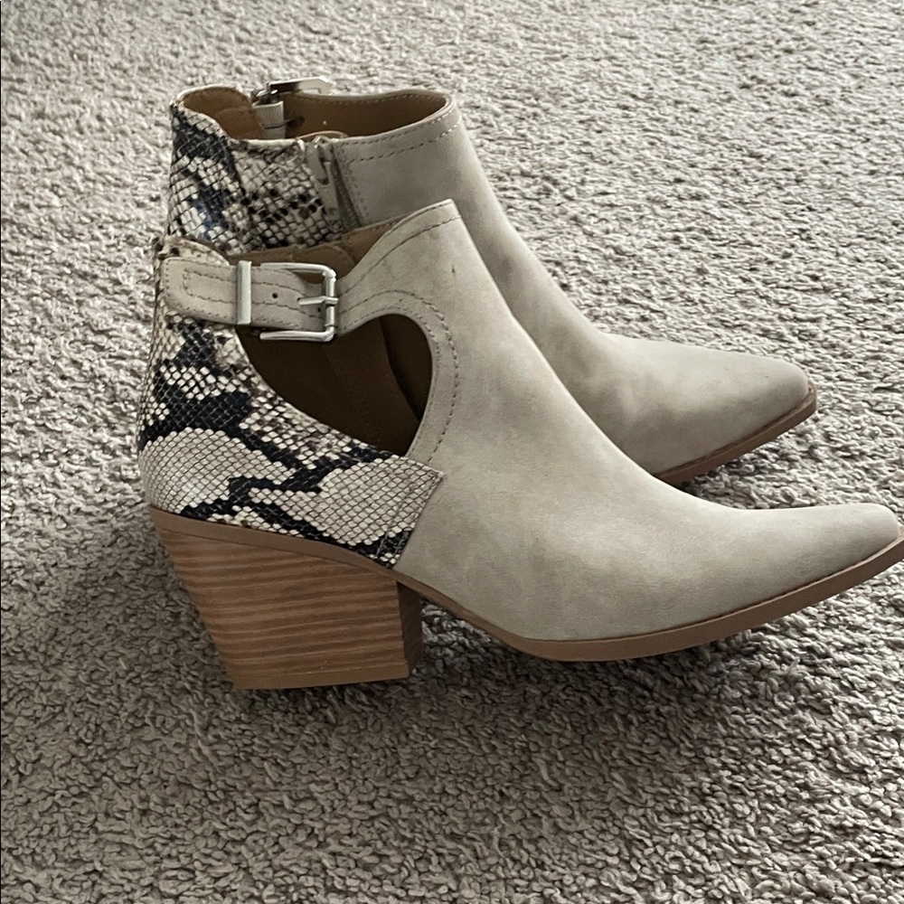 Elegant Beige and Snake Pattern Ankle Boots